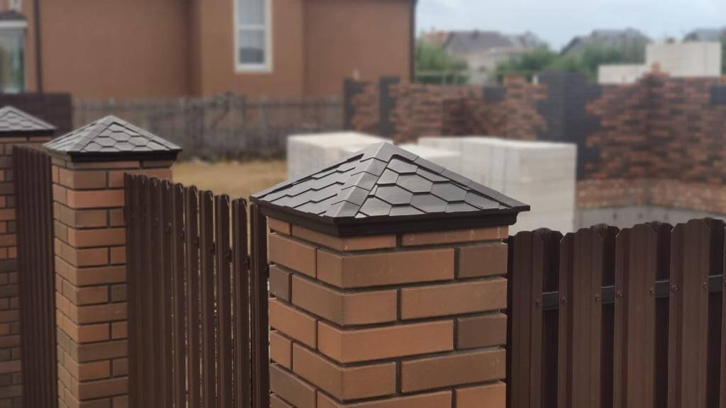 Колпак Zking Эверест Коричневый на столб 1.5х1.5 кирпича (390х390мм) в Пятигорске фото